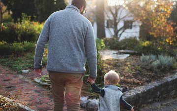 Artikel Weihnachten Vater mit Sohn